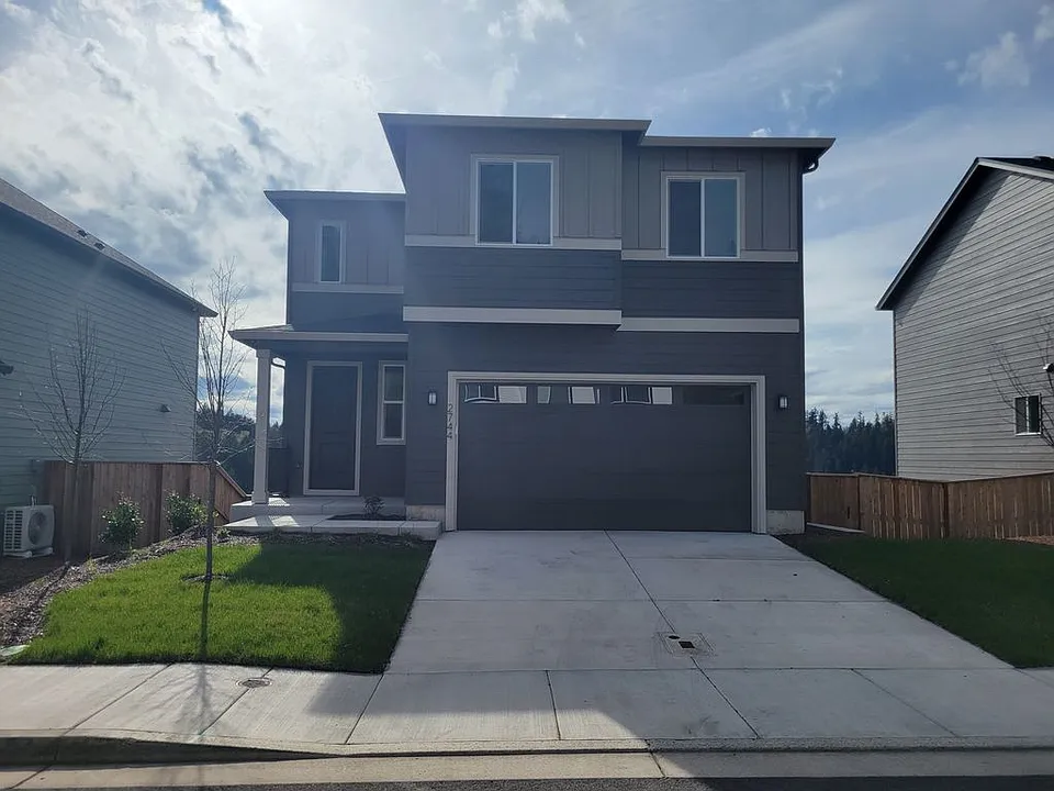 2744 Woodfern Ter