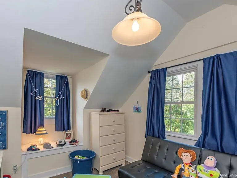 1385 Old Shipyard Ln — Photo 15