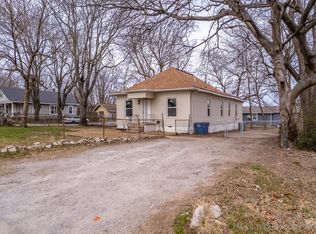 1017 W Newton St, Tulsa, OK 74127