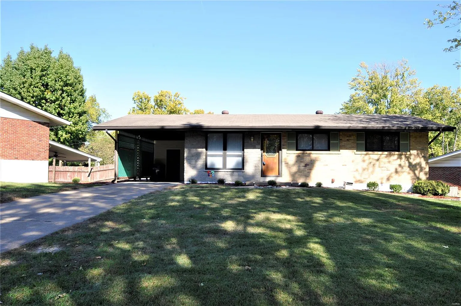 761 Peace Haven Dr photo 1