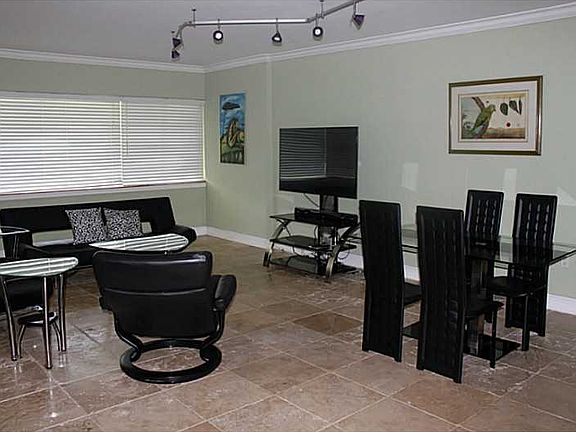 2nd image of 1700 NE 105th St APT 102