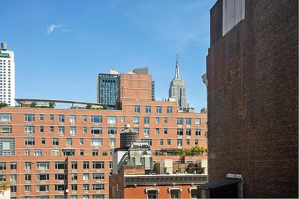 Sold by Douglas Elliman | media 8