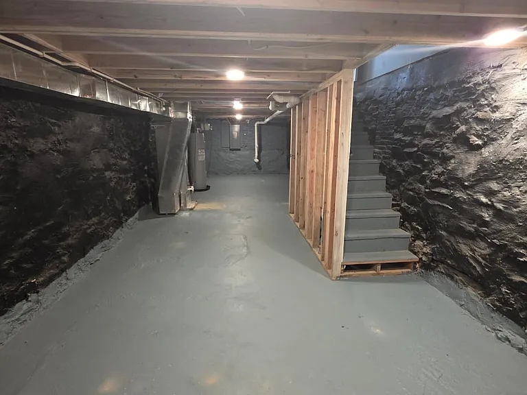 1126 McKean Ave — Photo 4