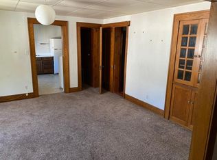 910 State St APT 3, Cedar Falls, IA 50613