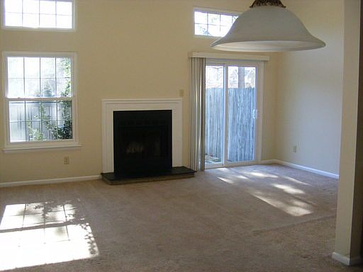 2nd image of 5073 Glenwood Way
