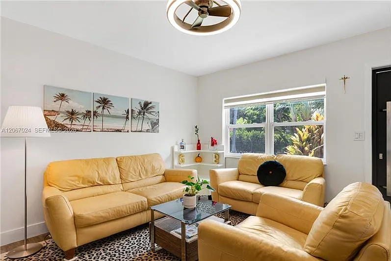 3 bed, $3,600 — Photo 3