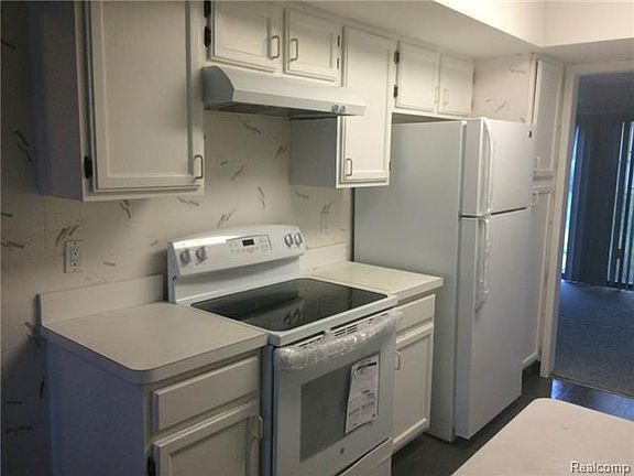 4th image of 2916 Moon Lake Dr #116