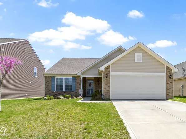 2427 Apple Tree Ln, Indianapolis, IN 46229