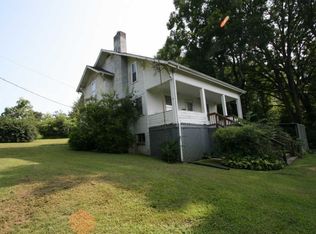 1265 Meadow Rd, Greenback, TN 37742