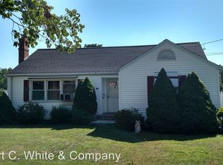 90 Valley Crest Dr, Wethersfield, CT 06109