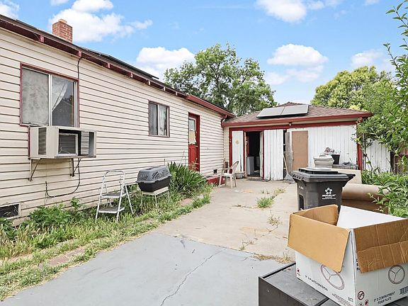 4th image of 2243 W Elmwood Ave