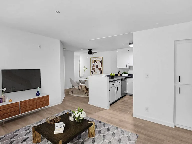 Keystone Apartments — Photo 14