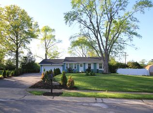 613 Barton Ln, Ballwin, MO 63021