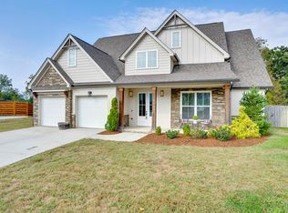 8601 Mason Gate Ln, Chattanooga, TN 37421