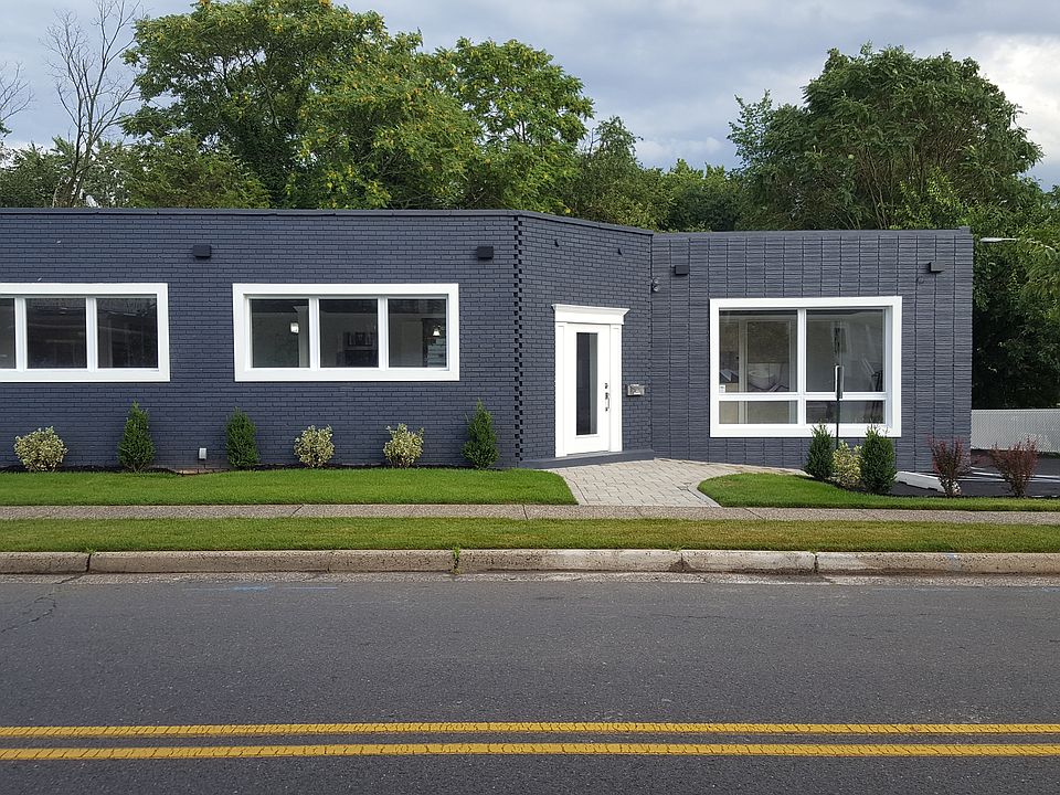 2nd image of 22 Plainfield Ave