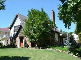 4 W Dartmouth Rd, Kansas City, MO 64113