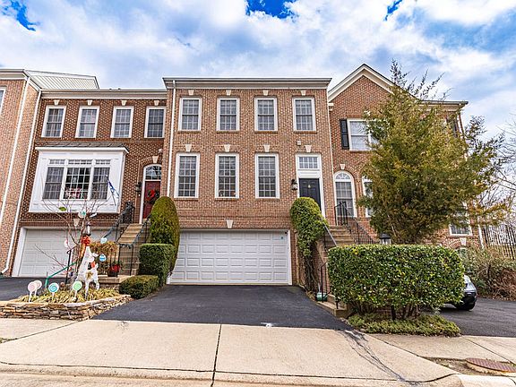 2nd image of 5588 Governors Pond Cir