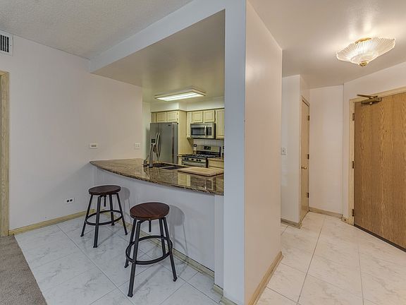 4th image of 7420 W Lawrence Ave Unit 102