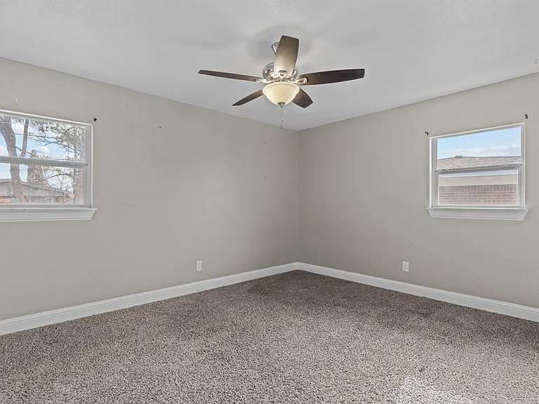 1308 Laurel Ave — Photo 17