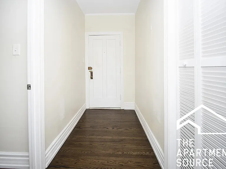 3703 N Hoyne Ave #3 — Photo 8