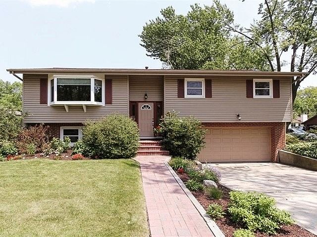 1st image of 1251 Blackhawk Dr