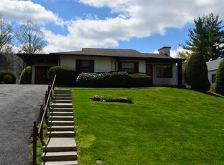 508 Mountain View Ave, Bluefield, WV 24701