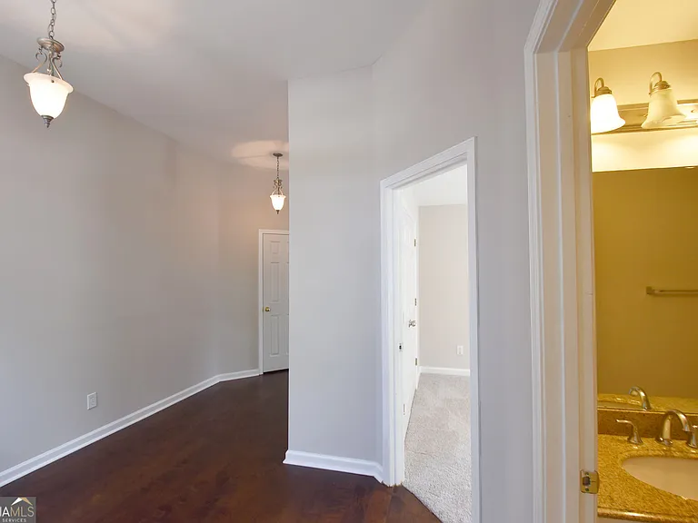 208 Turnbridge Cir — Photo 9