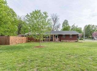 210 E Bennett St, Springfield, MO 65807