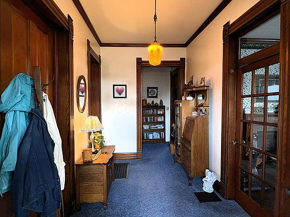 5th image of 309 N Mulberry St