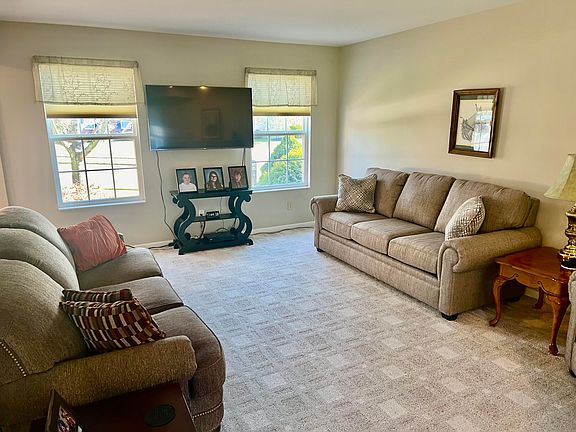 5th image of 6472 Deermeade Dr