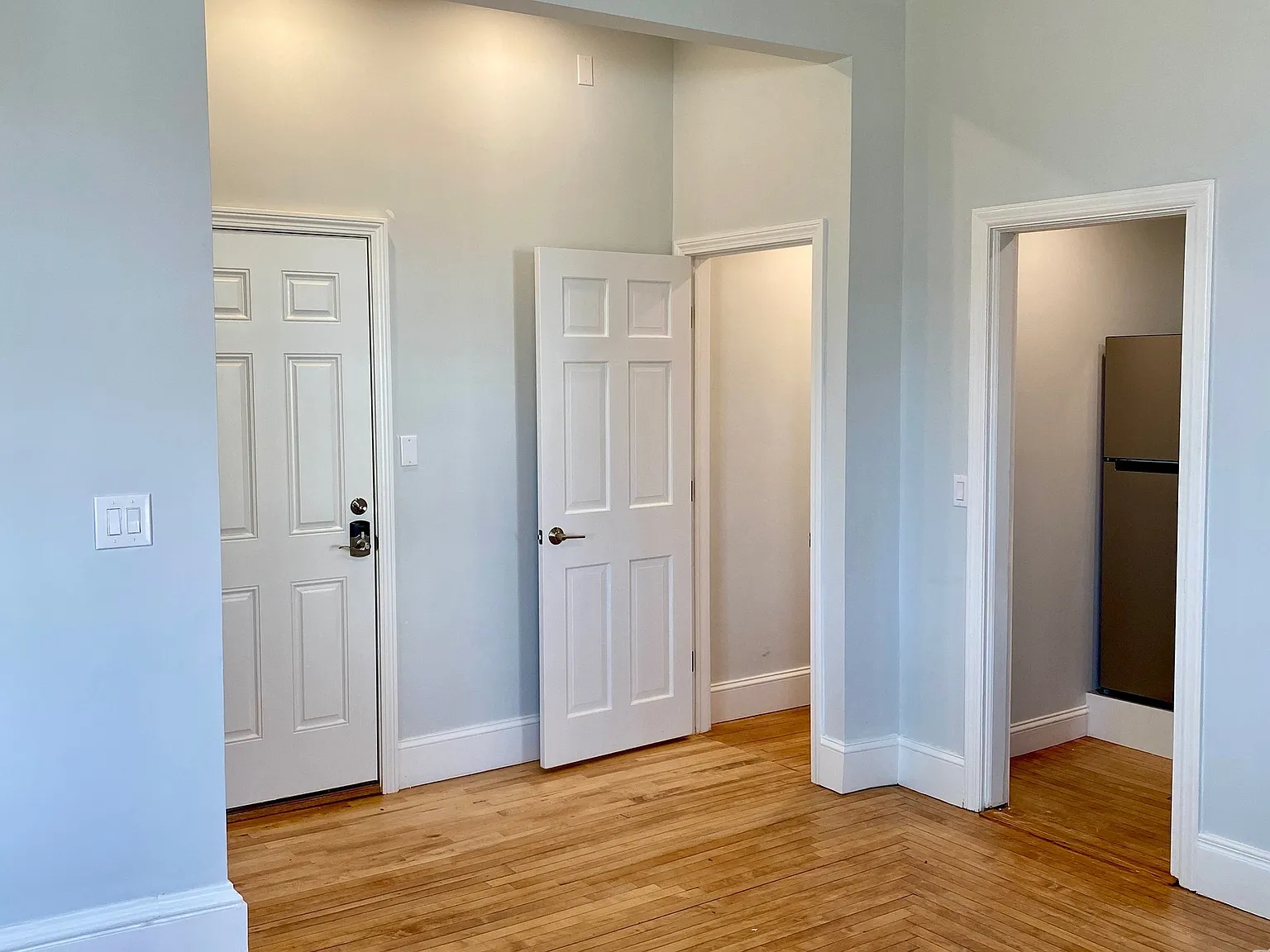 Studio, 1.0 bath, 400 sqft, $2,000 — Photo 4