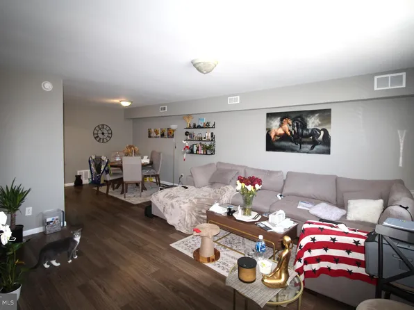 7325 Rockwell Ave, Philadelphia, PA 19111