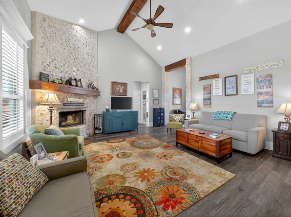 15802 County Road 472, Tyler, TX 75706