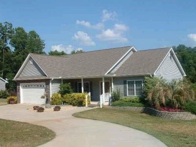 206 Cedar Creek Ln, Seneca, SC, 29678