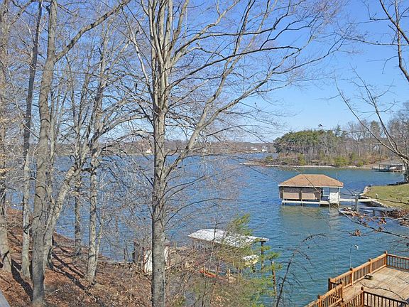 5th image of 1081 Crows Nest Dr