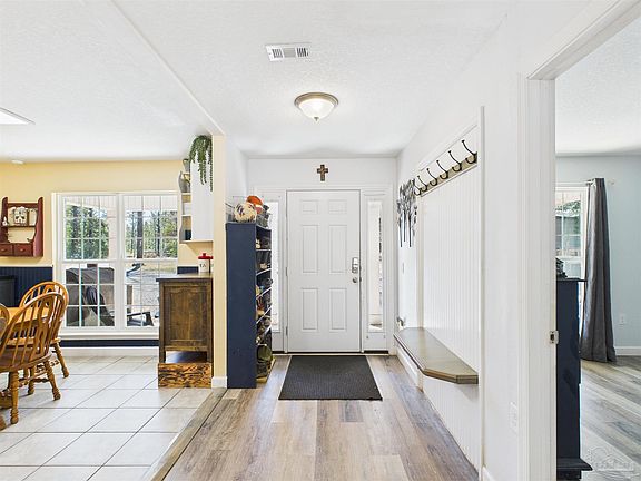 5th image of 9866 Red Rock Rd