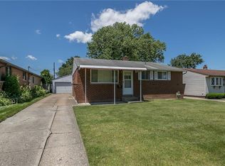 6448 Lockhaven Dr, Brookpark, OH