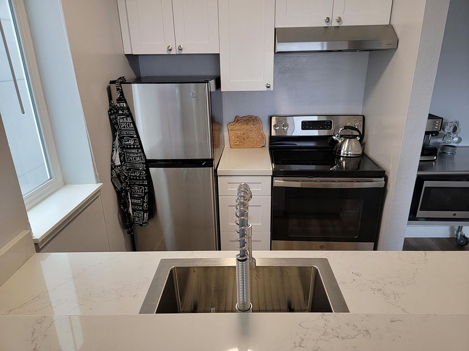 1st image of 1690 Broadway St #602