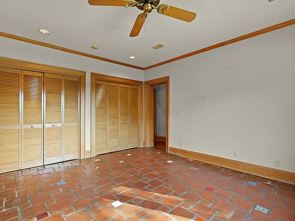 29th image of 2910 Crest Terrace Dr