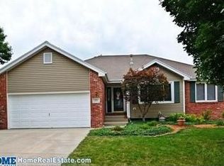 6801 Stephanie Ln, Lincoln, NE 68516