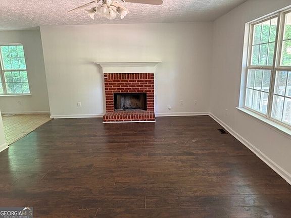 3rd image of 2196 Stenger Rd