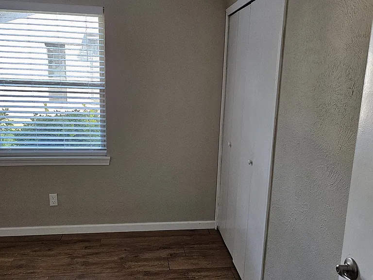 1344 Heidi Dr — Photo 23