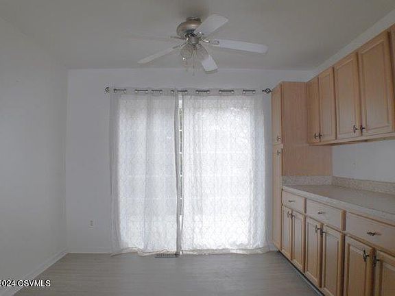 4th image of 168 Scottsdale Dr