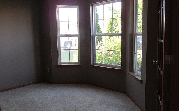 4th image of 3924 Regal Valley Dr