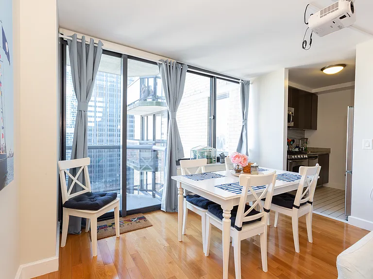 235 W 48th St #41K — Photo 9