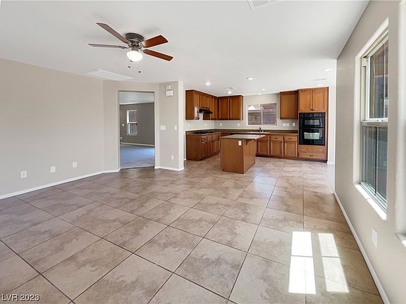 3rd image of 10715 Iona Island Ave
