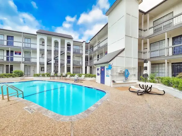 Star Braeswood Apartments