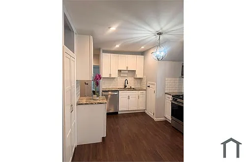 70 Benham Ave Photo 1