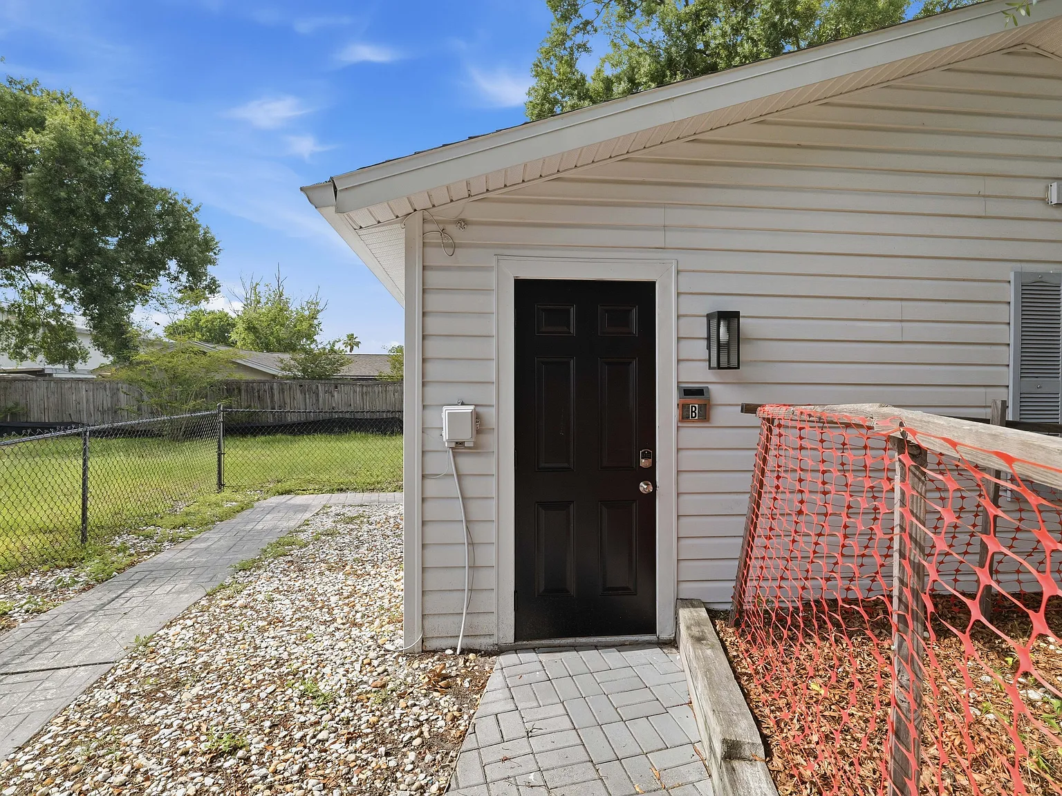 1 bed, 500 sqft, $1,200 — Photo 2