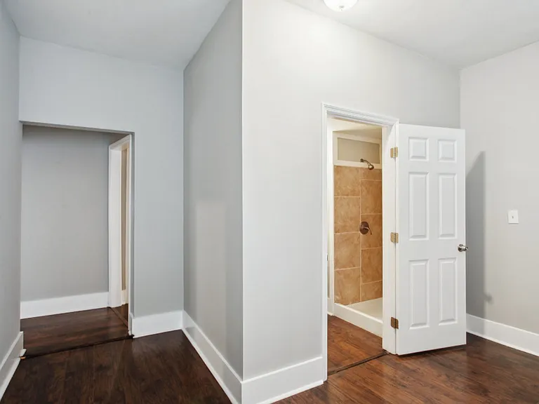 1203 E 38th St — Photo 20